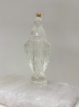 Load image into Gallery viewer, 6" Crowned Mary Statue (Medium)